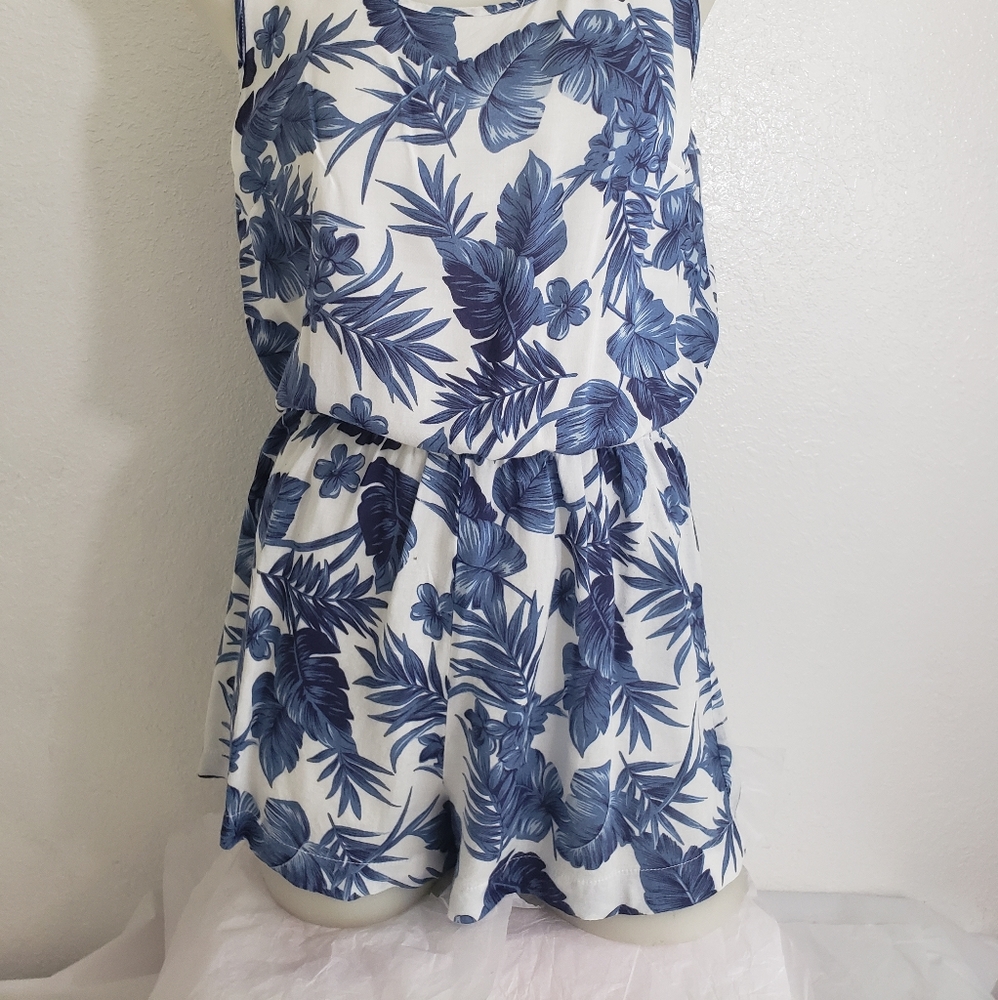 TIMING FLORAL ROMPER LARGE - Picture 7 of 7